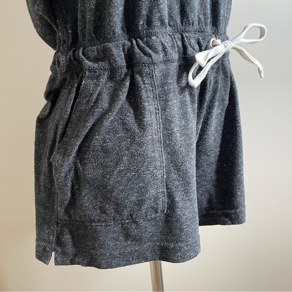 Nike Women’s Vintage Heather Grey Pocketed Racerback Romper - Size Medium - Picture 11 of 16